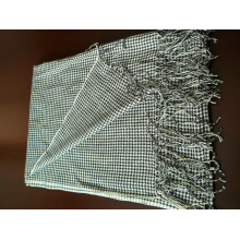 无锡锦奇（伊锦）纺织品有限公司-千鸟格围巾